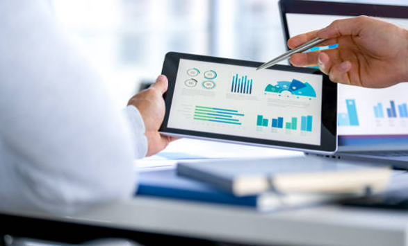 Стоит ли разрешать сделки между паевыми инвестиционными фондами одной управляющей компании?