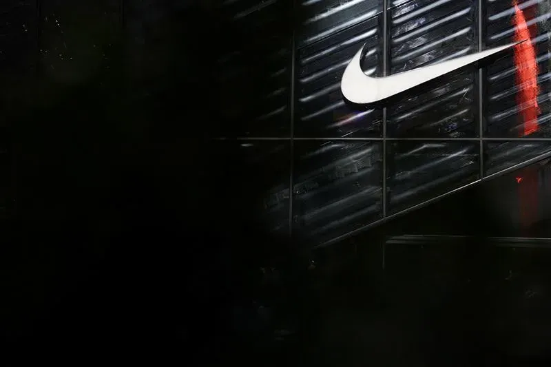 Почему подали иск на компанию Nike?