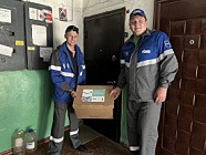 В преддверии 9 мая продуктовые наборы вручили ветеранам-газовикам