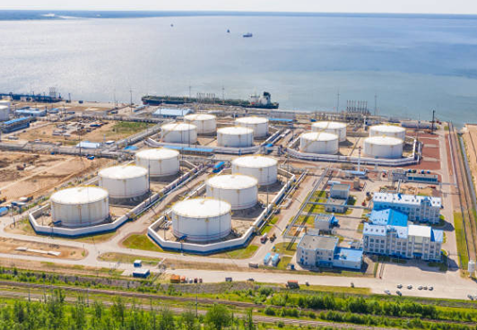 Сохранит ли Венгрия и Словакия исключения из санкций ЕС по нефти и газу?