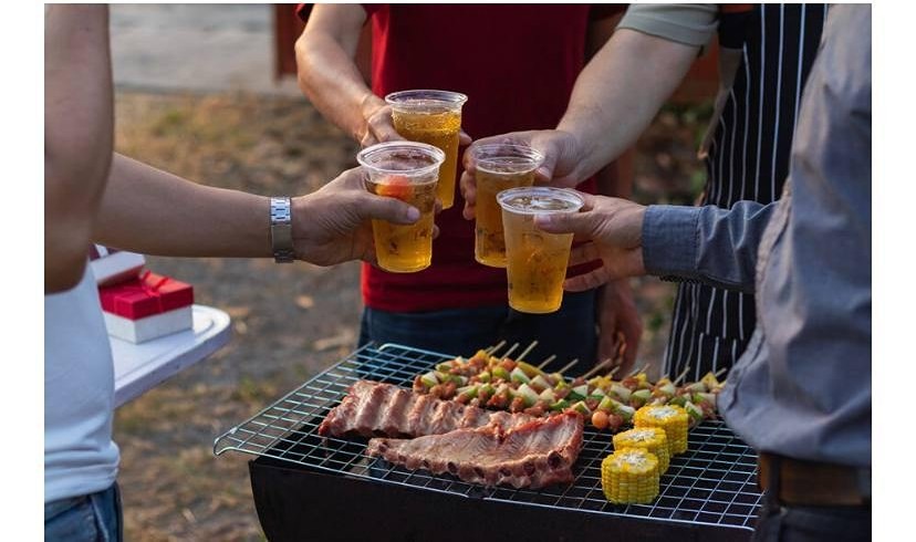 Можно ли пить алкоголь с шашлыком?
