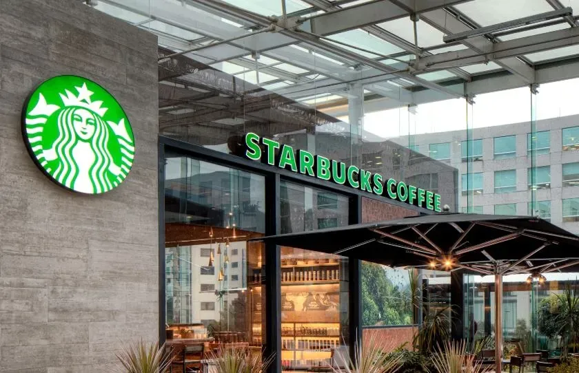 Starbucks планирует расширить штат