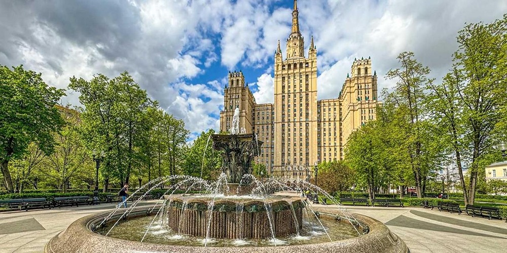 В Москве с сегодняшнего дня начался сезон фонтанов