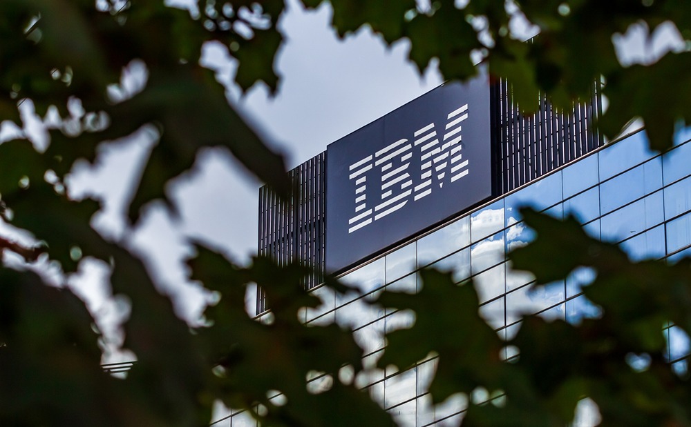 Президент США объявил о возможности контракта с IBM