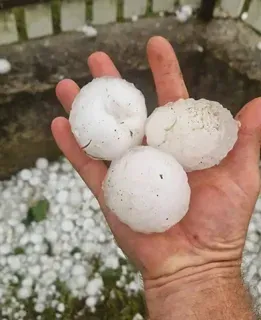 Град в Париже