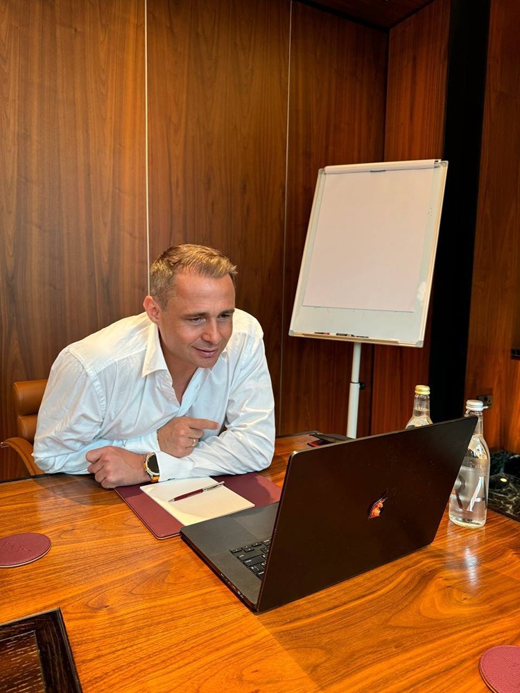 Деньги решают всё?