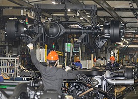 Какое новое оборудование установили на сборочном конвейере Камаза?