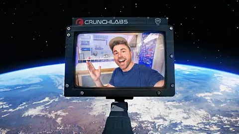 Свой снимок из космоса: сервис селфи с орбиты от бывшего инженера NASA