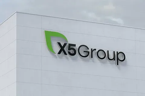 Акции «Корпоративный центр ИКС 5» в листе ожидания на включение: изменения в индексах МосБиржи и РТС