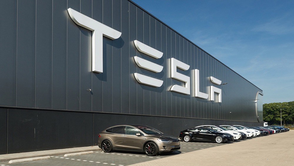 Продажи Tesla во Франции снизились на 67% в мае, опровергая заявления Илона Маска о восстановлении продаж
