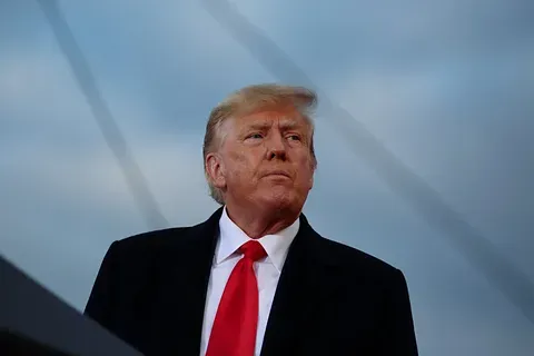 Трамп требует конкретных решений по украинскому кризису