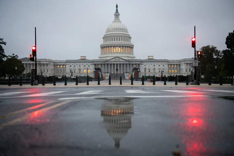 Законопроект по налогам и расходам приведёт к увеличению дефицита в США