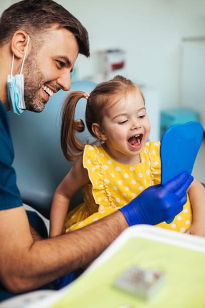 В Швеции родители получили срок за кариес у детей: как халатность привела к уголовному делу