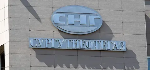 «Сургутнефтегаз» зафиксировал чистый убыток 439,7 млрд рублей по РСБУ за первый квартал