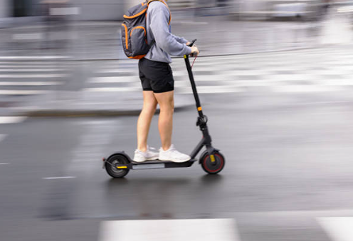 Яндекс Go проводит бесплатные занятия по вождению на самокатах