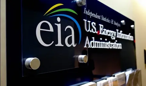 США пересмотрели прогноз по рынку нефти на ближайшие два года