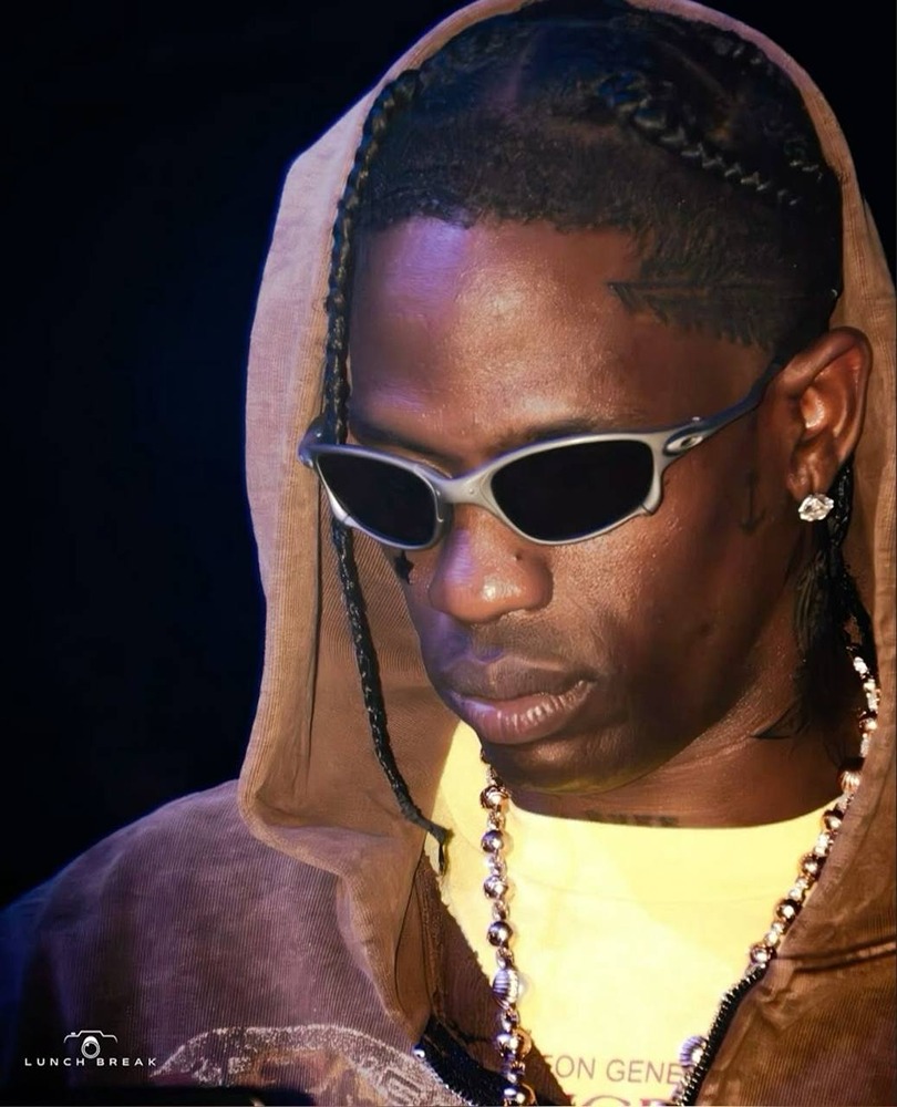 Трэвис Скотт на новой должности


