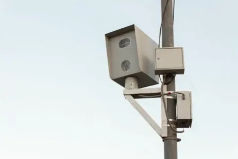 Имитации вместо устройств, регистрирующих нарушения правил дорожного движения