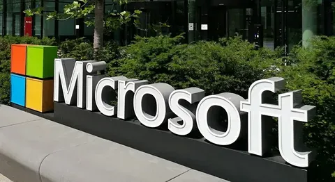 Lucinity получила сертификацию Microsoft для финансового ИИ: подтверждение качества и безопасности