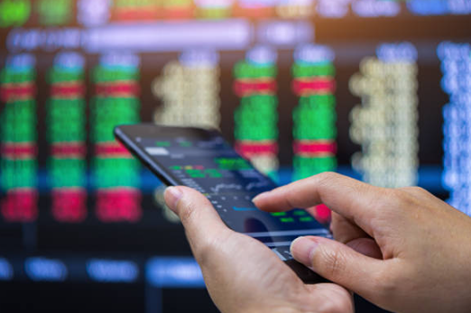 ВТБ, Сбербанк и Альфа-банк возобновили торги акциями ЮГК