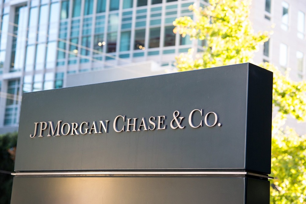 JPMorgan Chase прогнозирует стабильность экономики США во втором квартале 2025 года с предупреждениями о рисках
