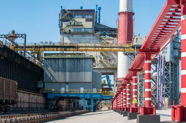 Путин посетил крупнейшую коксовую батарею №12 ММК — инновационный экологичный проект с мощностью 2,5 млн тонн кокса в год