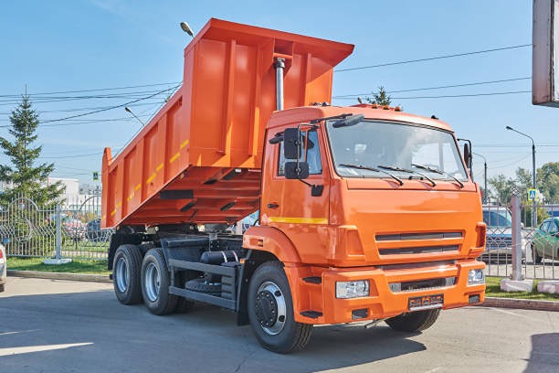 «Камаз» поставит спецтехнику на 3,7 млрд рублей для строительства ВСМ Москва – Санкт-Петербург: более 400 машин для проекта