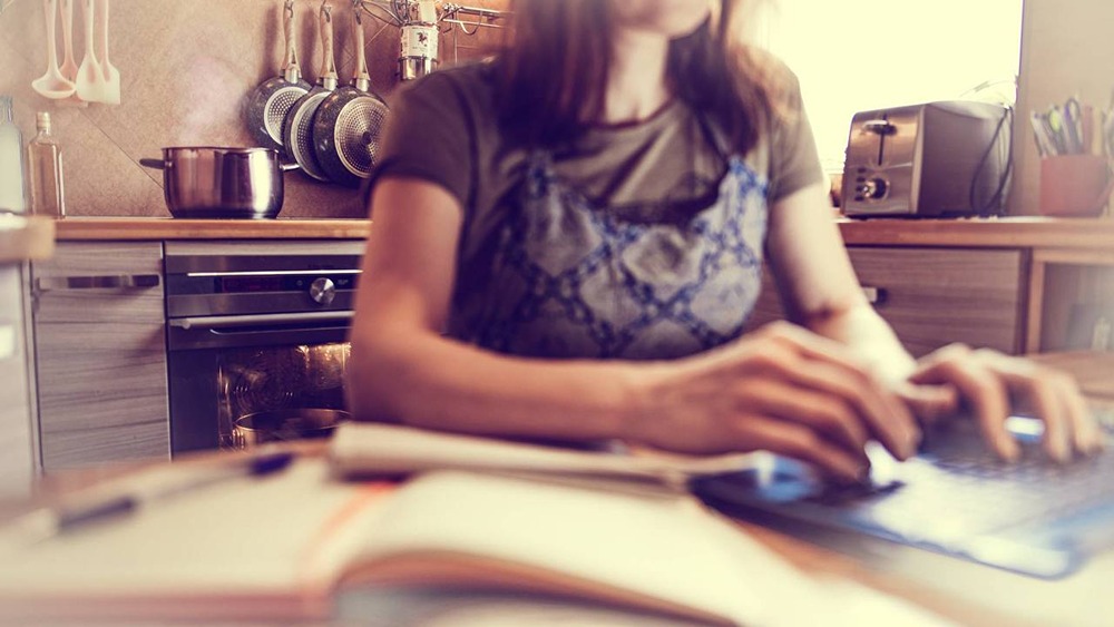 Инициатива Ярослава Нилова: перевод офисных работников на удалёнку во время плохих погодных условий