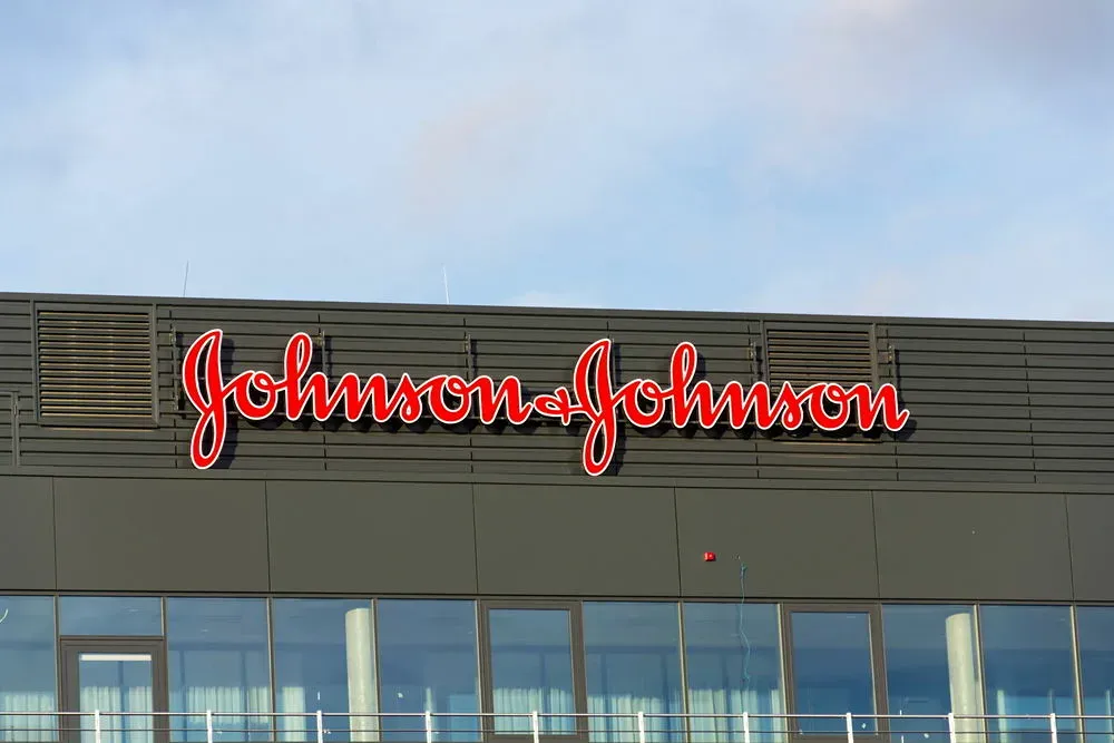 Johnson & Johnson подала заявку в FDA на пероральный препарат икотрокинра для лечения псориаза