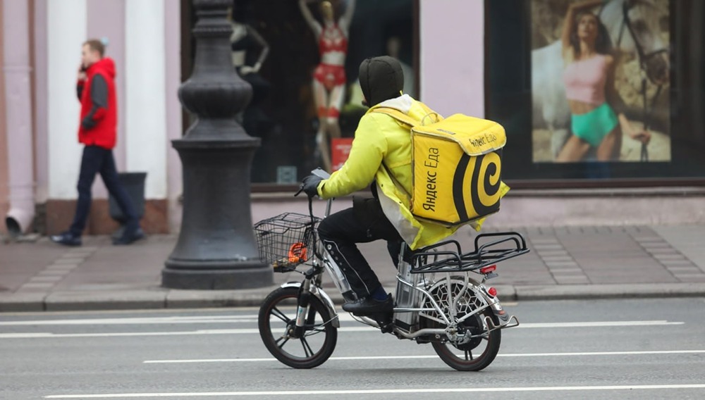Запрет на электросамокаты для курьеров: как новые инициативы могут повлиять на доставку и безопасность пешеходов