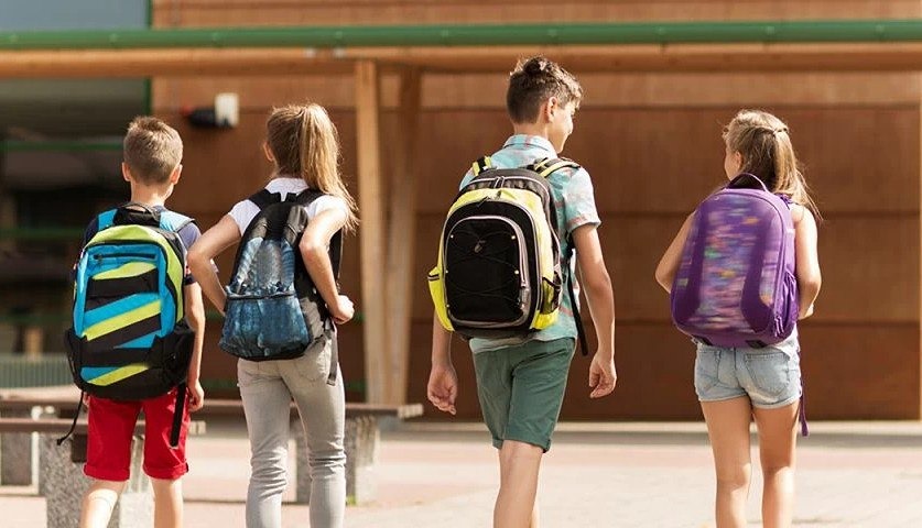 Новые стандарты для школьных рюкзаков в России: что изменится с вступлением ГОСТа в силу 1 августа