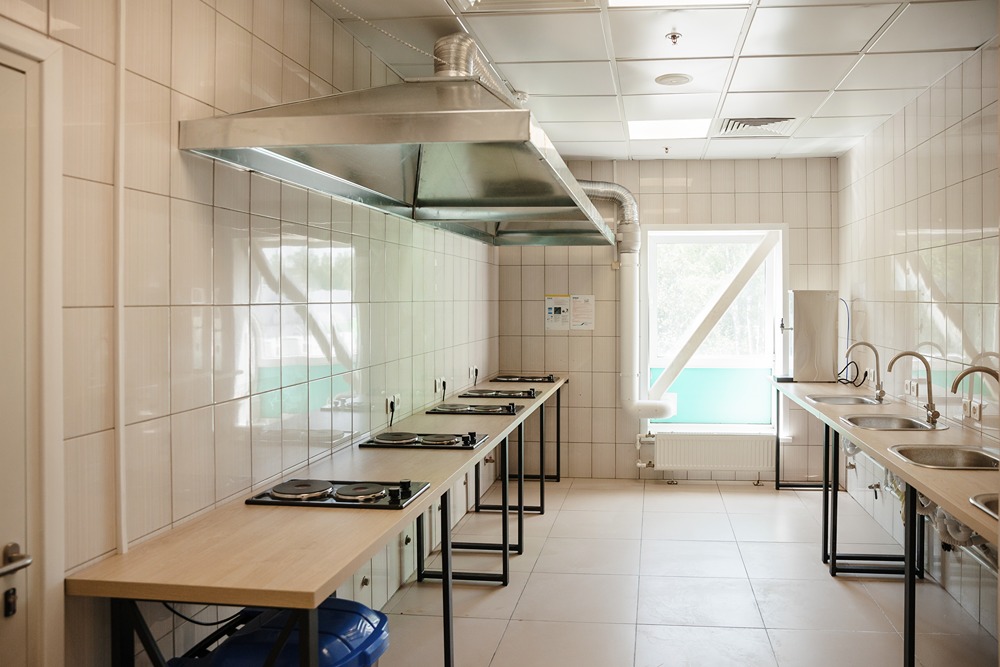 Ozon запускает общежитие для сотрудников складов в Подмосковье 