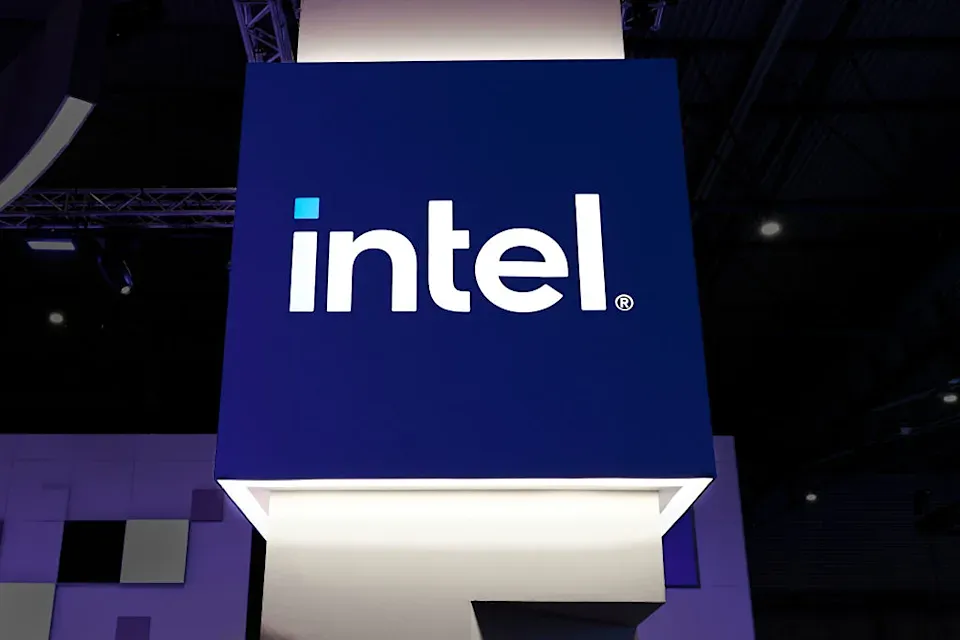 Intel объявила о приостановке строительства в Германии и Польше — что это значит для рынка