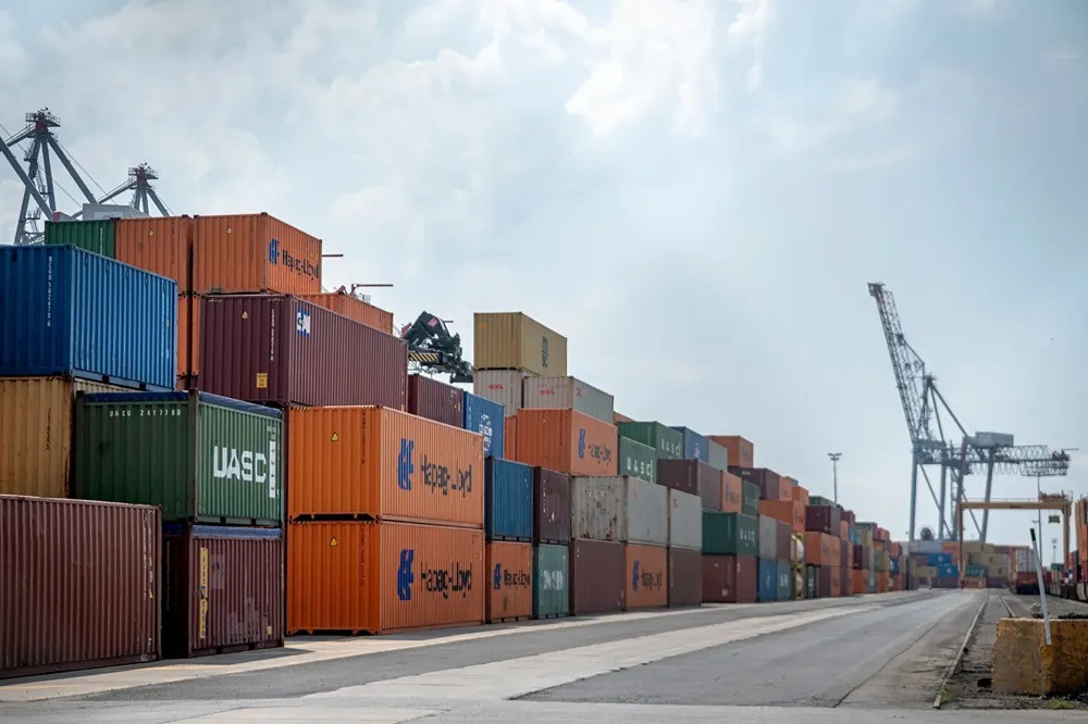 Трамп исключил приоритет торговой сделки с Канадой в 2025 году