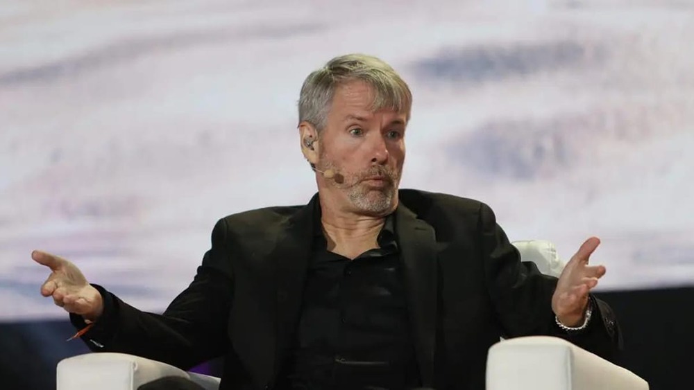 Майкл Сэйлор и стратегия MicroStrategy: новые привилегированные акции Stretch с 9% доходностью