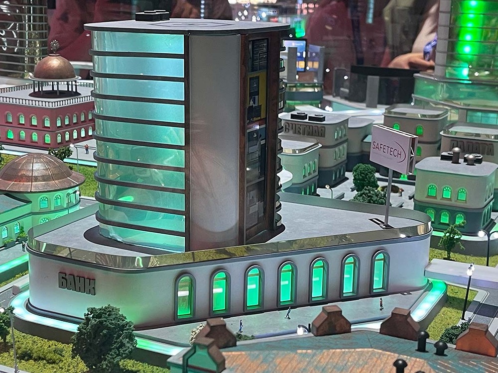 SafeTech стала партнером кибербитвы Standoff: участие в Positive Hack Days Fest 2025