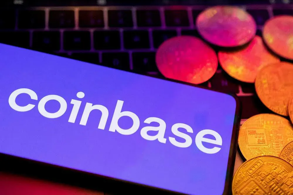 Ребрендинг Coinbase и Base: взрыв популярности Zora и SocialFi в 2025 году