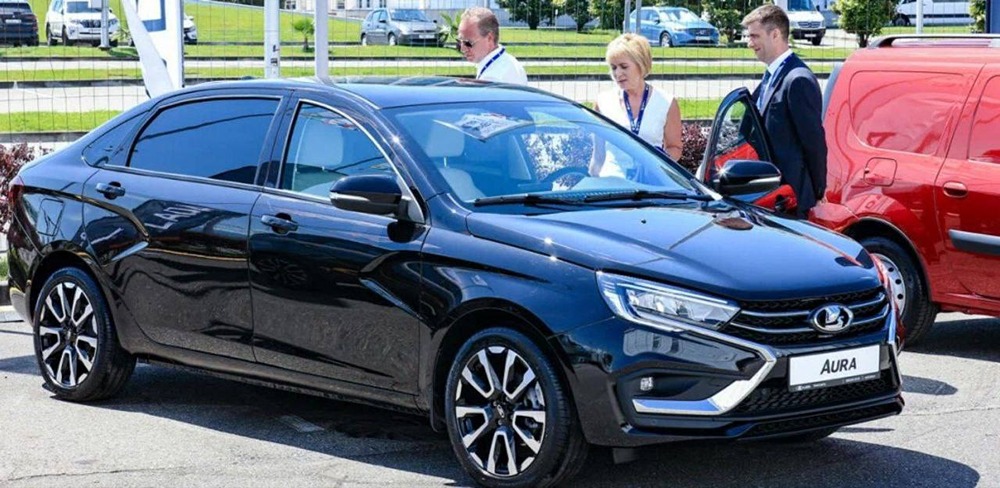 Сколько стоит Lada Aura в ОАЭ
