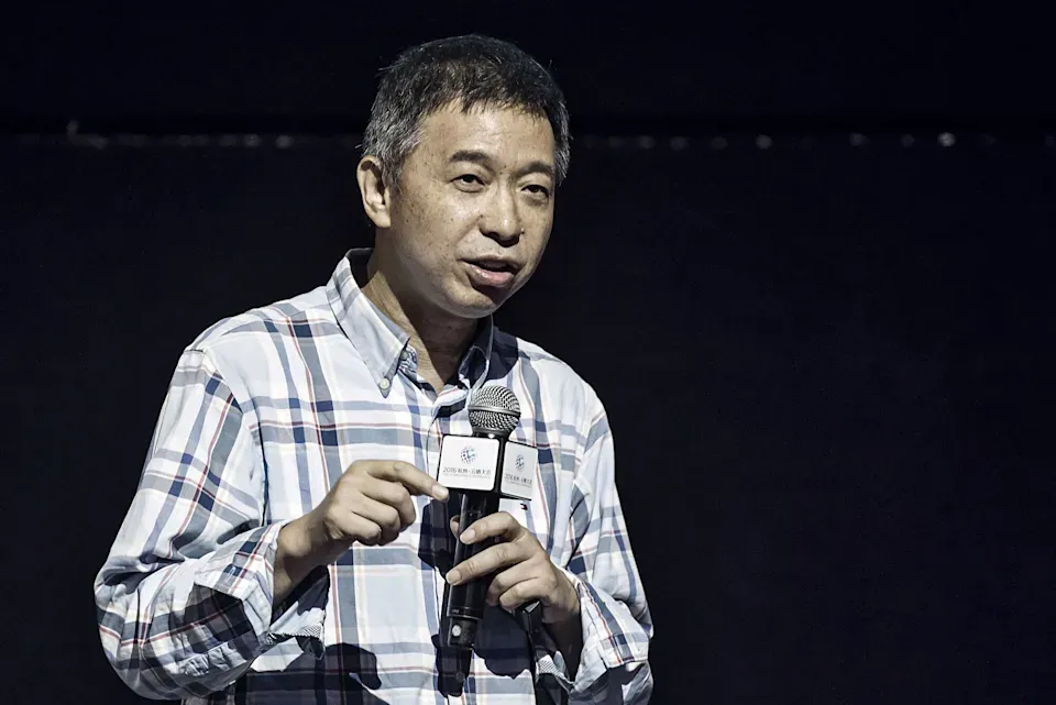 Революция в ИИ: Ван Цзяня предсказывает исчезновение 90% технологий в течение 5–10 лет