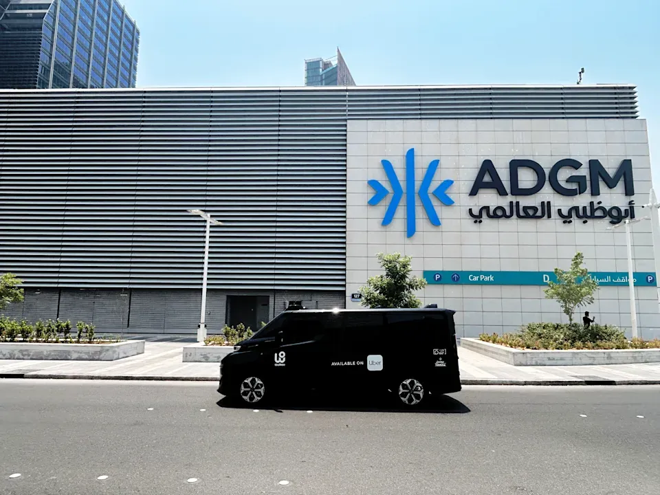 WeRide и Uber запустили роботакси в Абу-Даби: расширение и планы на 2025 год