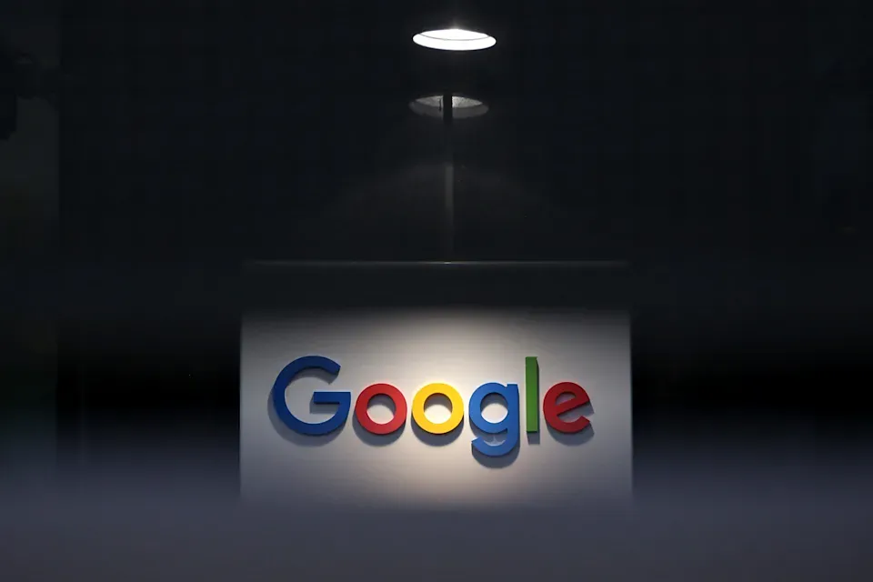 Британское правительство отказалось от требования к Apple создать бэкдор после давления США