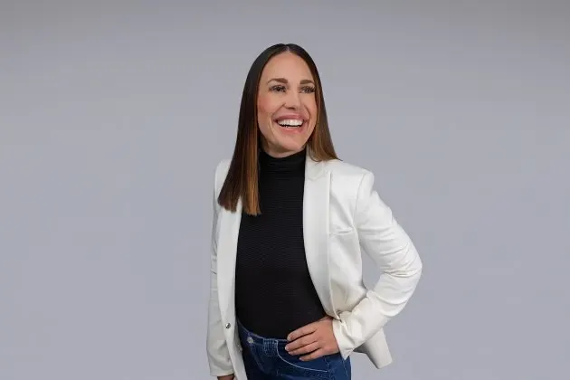 Мэгги Гогер из Nike возглавит Athleta: обновление стратегии и расширение рынка женского активного спорта