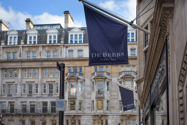 Более десяти инвесторов заинтересованы в покупке De Beers