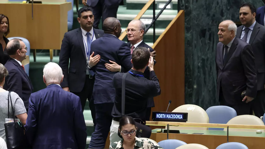 ХАМАС должен передать оружие Палестинской администрации под международным контролем