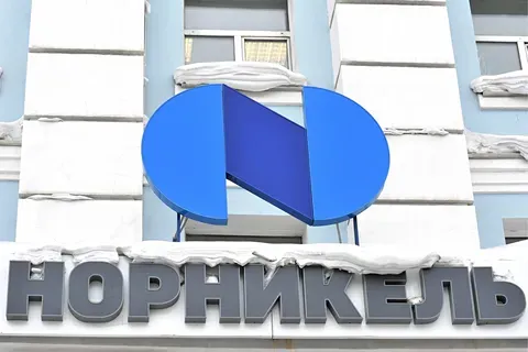 Чистая прибыль ГМК "Норникель" сократилась на 15%
