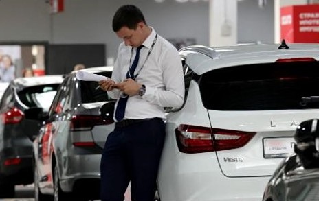 Льготные кредиты для россиян до 35 лет: новые возможности для покупки авто, жилья и путешествий