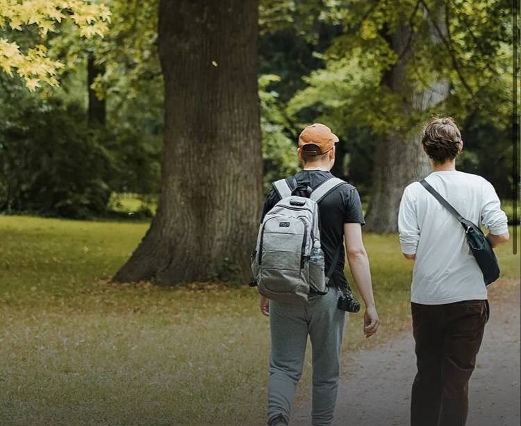 Учёные выяснили, какие прогулки продлевают жизнь: быстрые прогулки всего по 15 минут снижают риск смертности на 20%