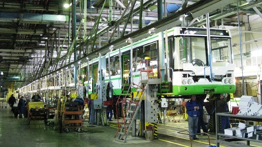 ЛиАЗ перешел на четырёхдневную рабочую неделю из-за конкуренции с китайскими автобусами