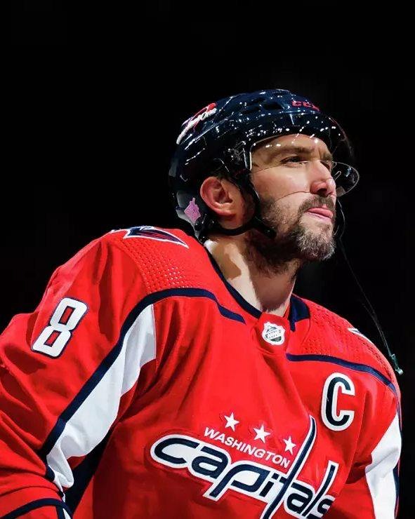 Сколько стоит контракт Овечкина с «Яндексом» и что о нем известно?