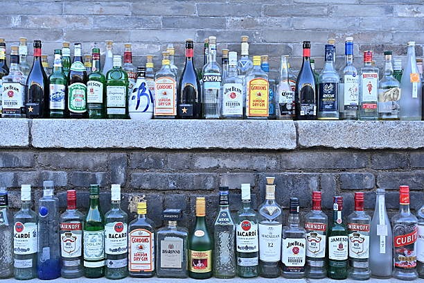 Насколько подорожает премиальный и импортный алкоголь в России с осени 2025 года?